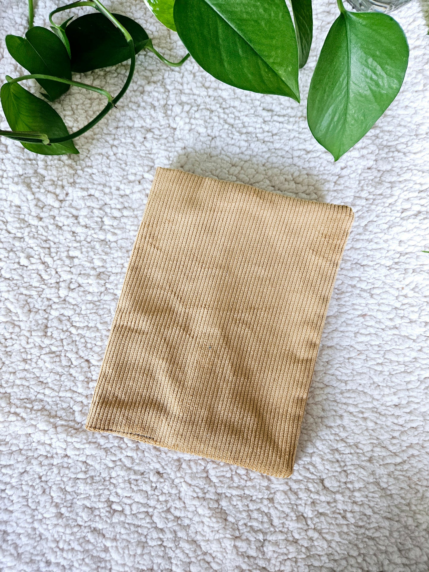 Protège Carnet de Santé Gabriel Personnalisable (Velours Côtelé)