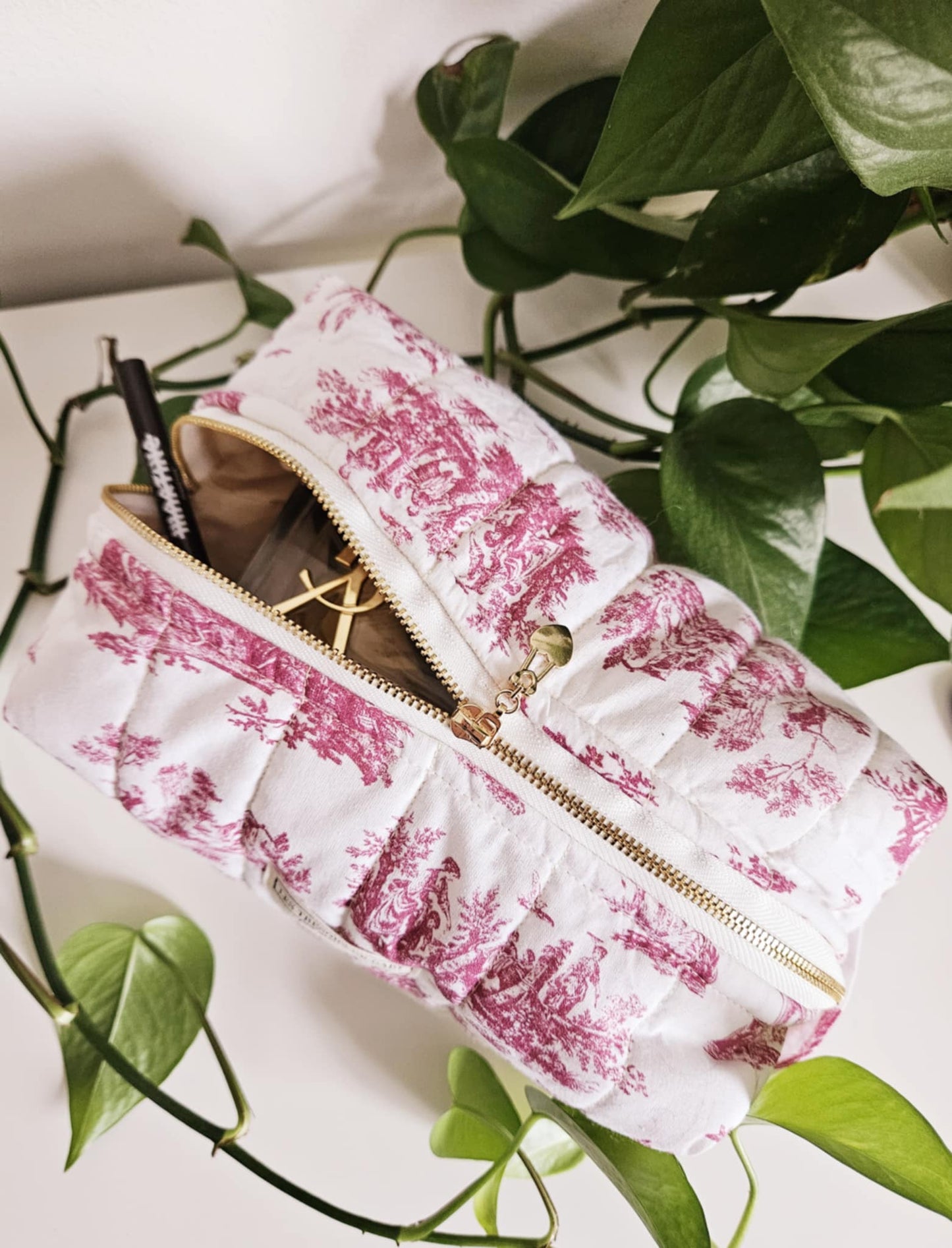 Trousse de toilette et soins Morgann - Toile de Jouy - Personnalisable